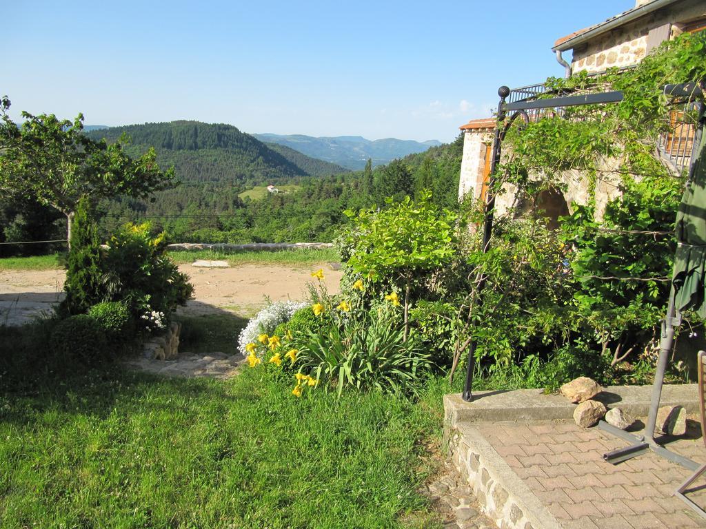Le Petit Rias Gite Soleil Saint Maurice en Chalencon Luaran gambar